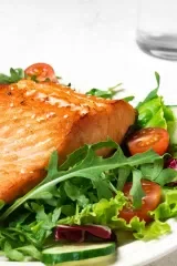 Grilled Salmon Salad