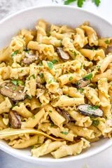 One Pot Creamy Mushroom Pasta