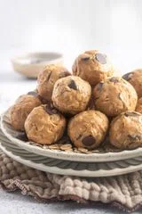 Peanut Butter Protein Balls
