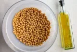 Crispy Chickpeas (Oven Roasted)