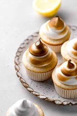 Lemon Meringue Cupcakes