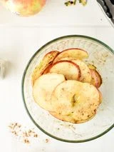 How to Make Apple Chips in an Air Fryer