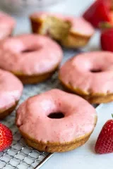 Baked Strawberry Donuts