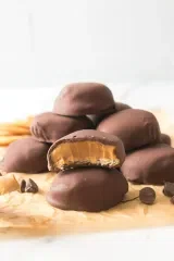 Peanut Butter Patties (Girl Scout Tagalongs)