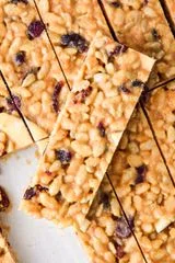 Peanut Butter Rice Krispie Breakfast Bars
