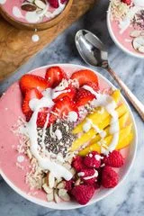 Tropical Berry Smoothie Bowl