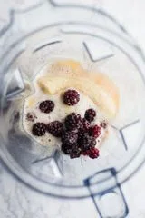 Blackberry Kombucha Smoothie