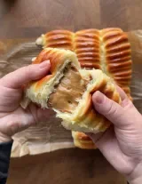 Biscoff Stuffed Brioche Bread 