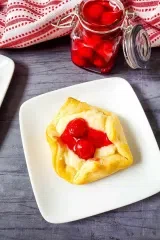 Cherry Cheesecake Bites