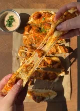 Crispy Cheesey Buffalo Chicken Garlic Bread