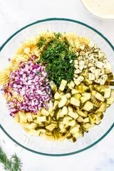 Creamy Dill Pickle Pasta Salad