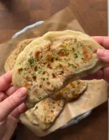 Butter Chicken Cheese Flatbread