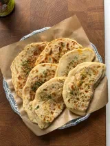 Butter Chicken Cheese Flatbread