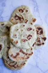 Mini Garlic Flatbread (Vegan)