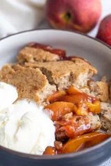 Old Fashioned Peach Cobbler