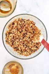 Chewy Cinnamon Granola Bars