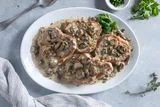 Pork Chops with Creamy Mushroom Sauce