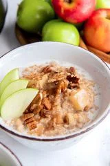 Apple Crockpot Steel Cut Oats