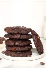 Paleo Double Chocolate Chip Cookies