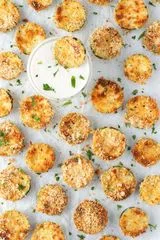 Crispy Parmesan Baked Zucchini Chips