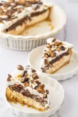 No-Bake Chocolate and Peanut Butter Pie