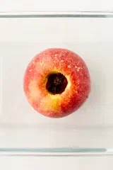 Baked Apples with Cinnamon and Raisins