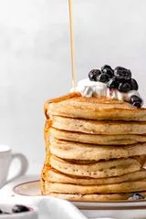 Ultra Fluffy Buttermilk Pancakes
