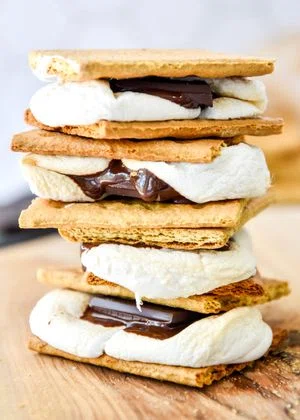 5-Minute Air Fryer S’mores