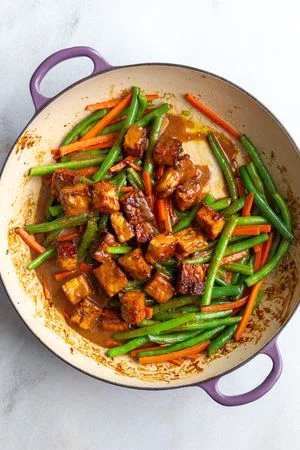 Sesame Ginger Tempeh Stir Fry