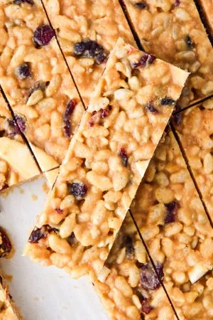 Peanut Butter Rice Krispie Breakfast Bars