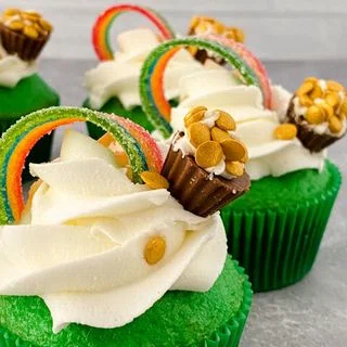 Rainbow St. Patrick’s Day Cupcakes