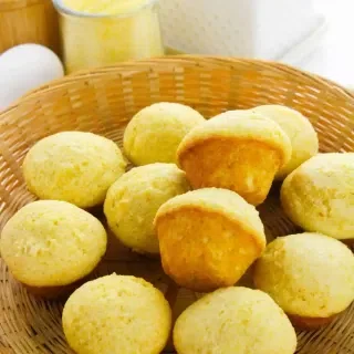 Mini Cornbread Muffins