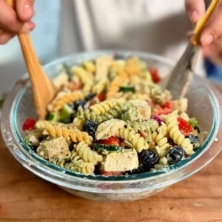 High-Protein Low-Calorie Chicken Pasta Salad