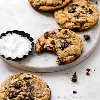 Chewy Egg Yolk Chocolate Chip Cookies