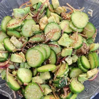10 Minute Cucumber Avocado Salad