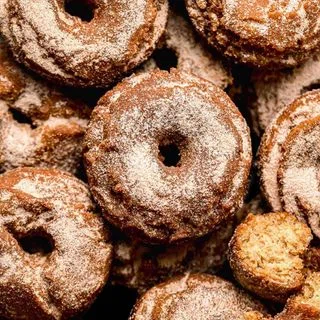 Old Fashioned Apple Cider Donuts