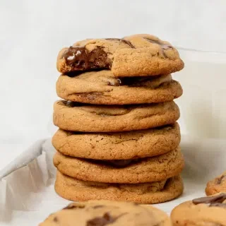 Bakery-Style Chocolate Chip Cookies