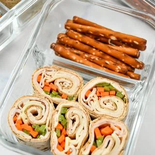 Buffalo Chicken Pinwheels Meal Prep