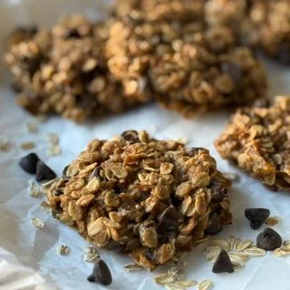 Banana Peanut Butter & Oat Cookies
