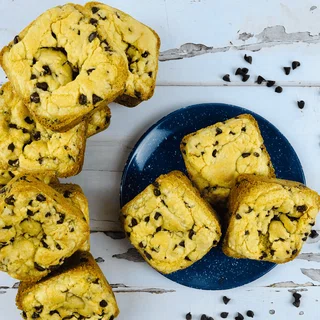 Lazy Chocolate Chip Cookie Bars