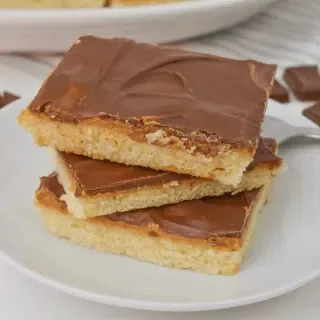 Peanut Butter Tandy Cake (Copycat Tastykake Recipe)