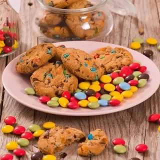 M&M Chocolate Chip Cookies