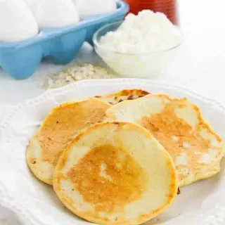 Cottage Cheese Oat Pancakes