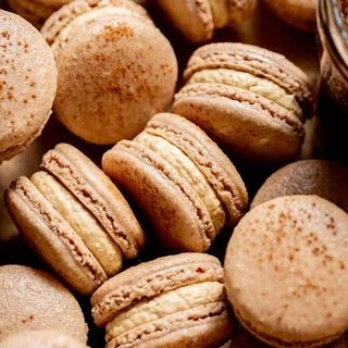 Apple Butter Macarons