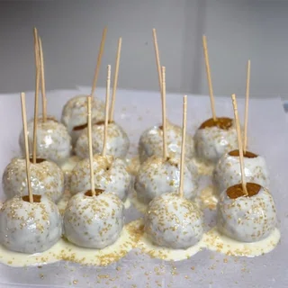 Healthier Pumpkin Cake Pops