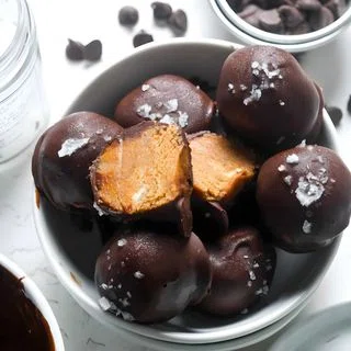 Healthy Peanut Butter Balls
