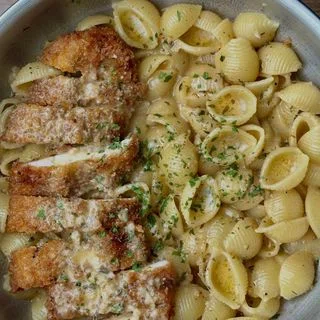 Conchiglie Alfredo Pasta with Breaded Chicken
