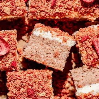 Strawberry Crunch Cake