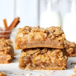 Apple Crisp Bars
