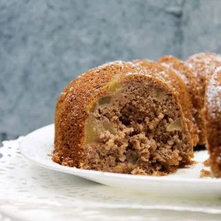 Apple Cinnamon Bundt Cake